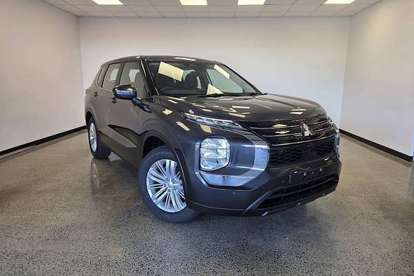 2024 Mitsubishi Outlander ES ZM