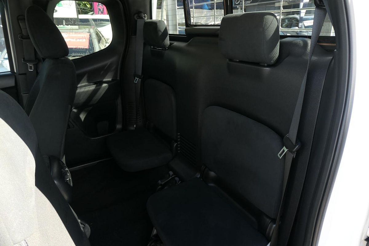 2016 Nissan Navara RX D23 Rear Wheel Drive