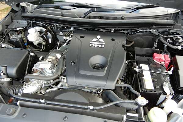 2022 Mitsubishi Triton GSR MR 4X4