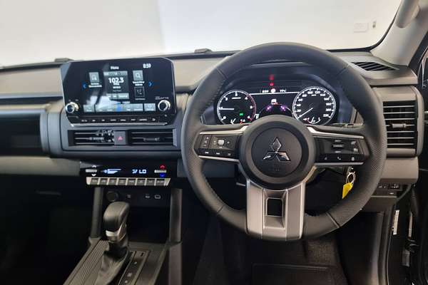 2024 Mitsubishi Triton GLX-R MV 4X4