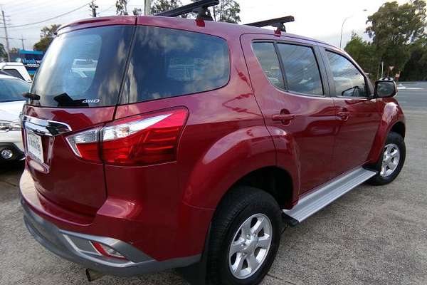 2020 Isuzu MU-X LS-M