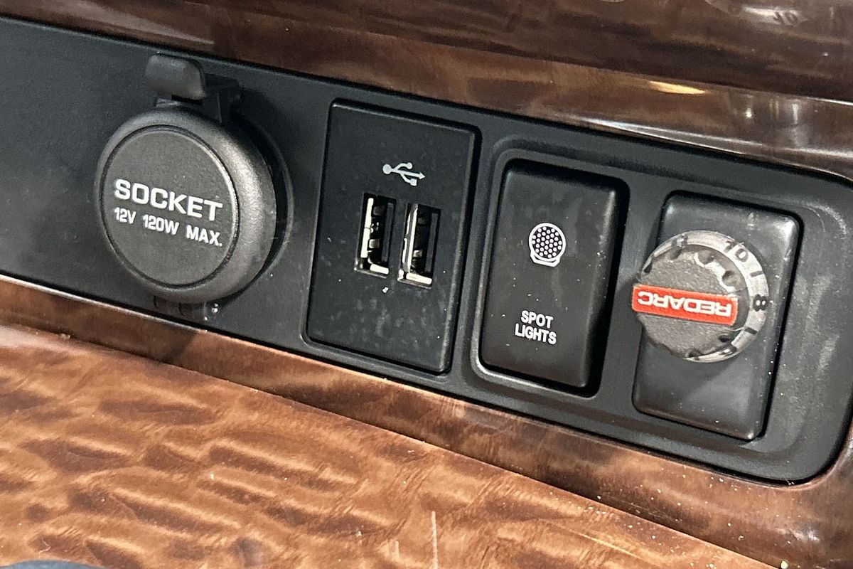 2022 Nissan Patrol Ti-L Y62