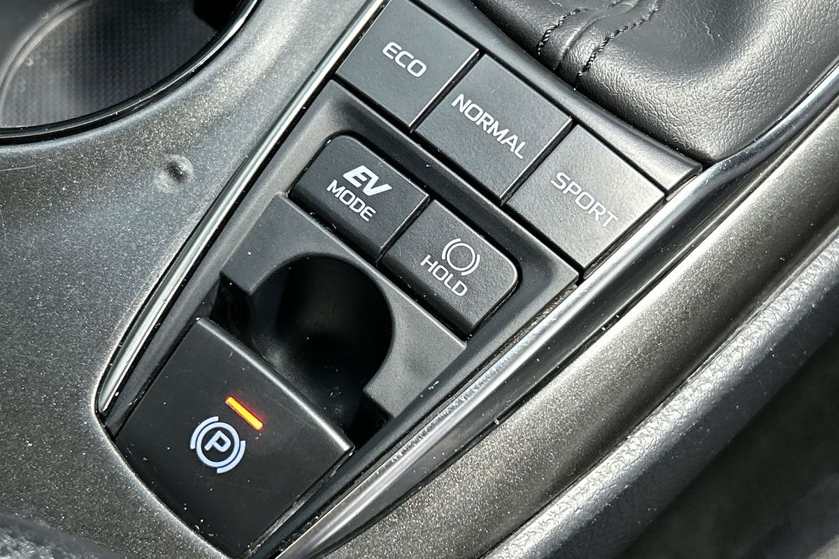 2024 Toyota Camry Ascent AXVH70R