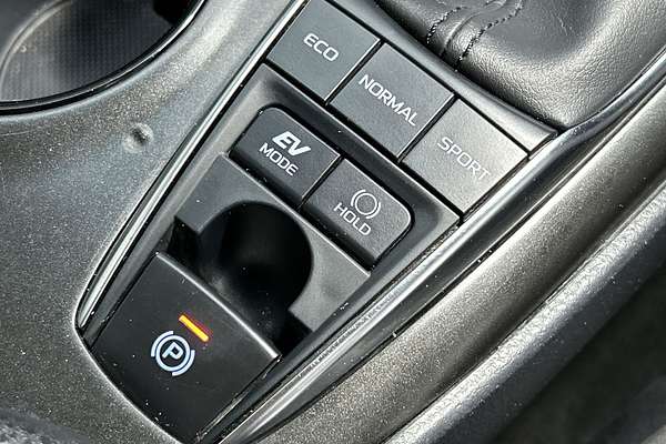 2024 Toyota Camry Ascent AXVH70R