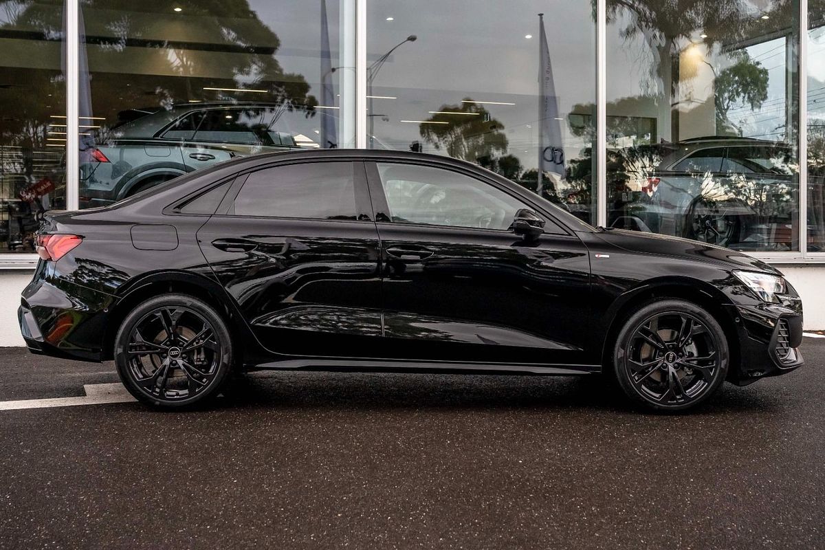 2025 Audi A3 35 TFSI S line GY