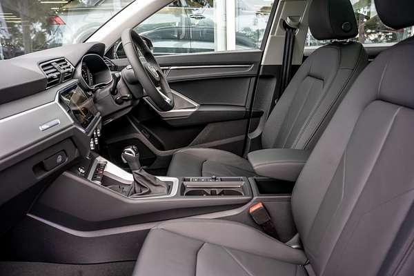 2025 Audi Q3 35 TFSI F3