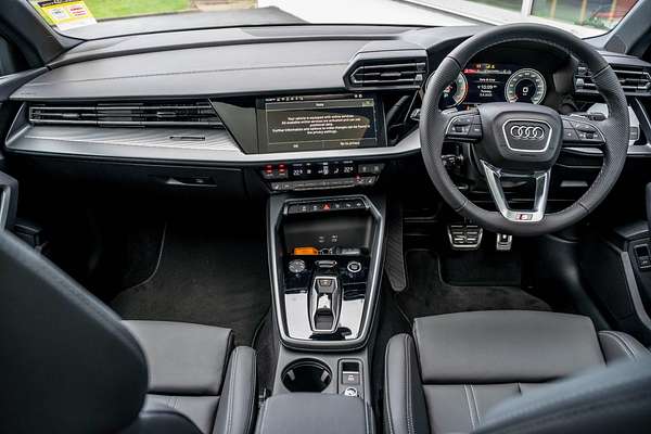 2025 Audi A3 35 TFSI S line GY