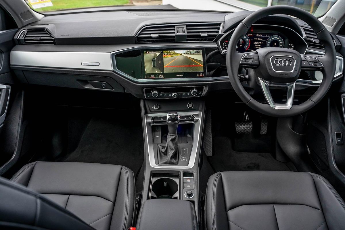 2025 Audi Q3 35 TFSI F3