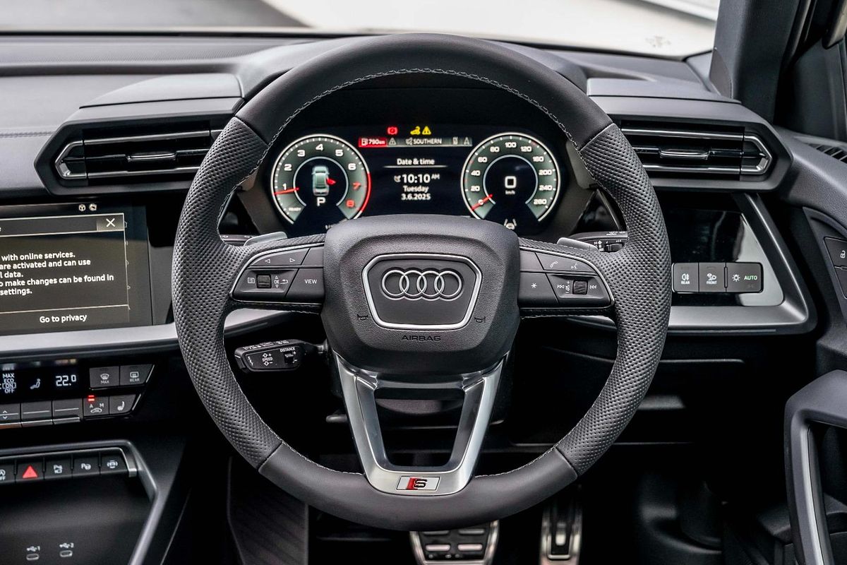 2025 Audi A3 35 TFSI S line GY