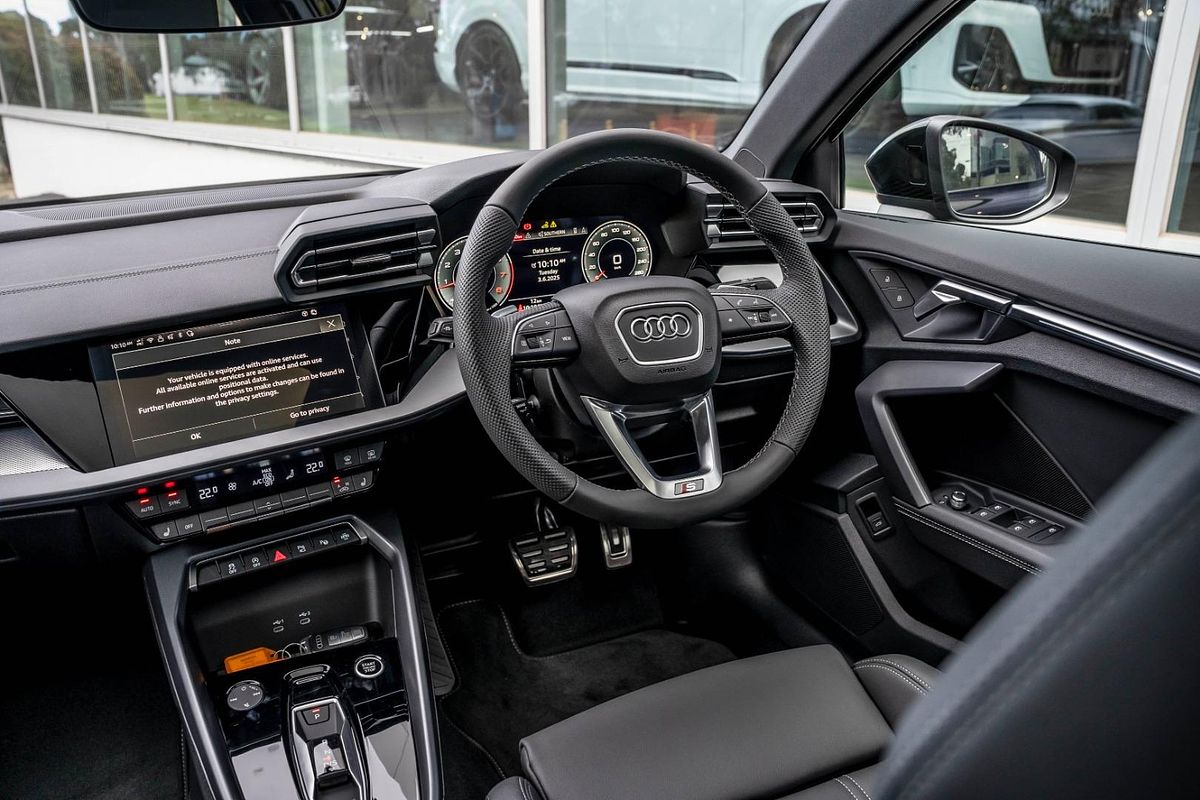2025 Audi A3 35 TFSI S line GY