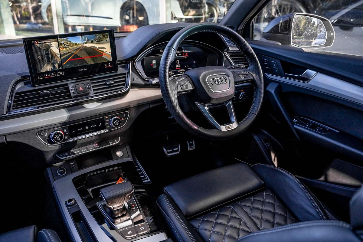 2024 Audi Q5 45 TFSI S line FY