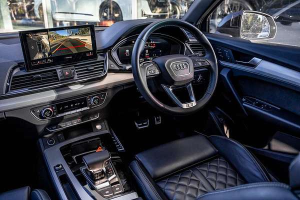 2024 Audi Q5 45 TFSI S line FY