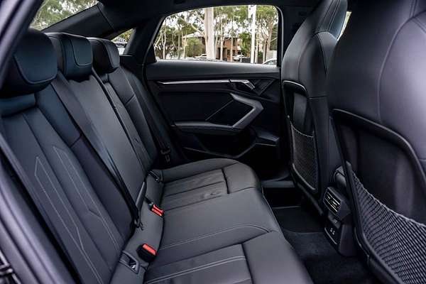 2025 Audi A3 35 TFSI S line GY