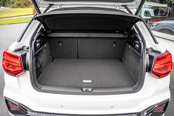 2025 Audi Q2 40 TFSI S line GA