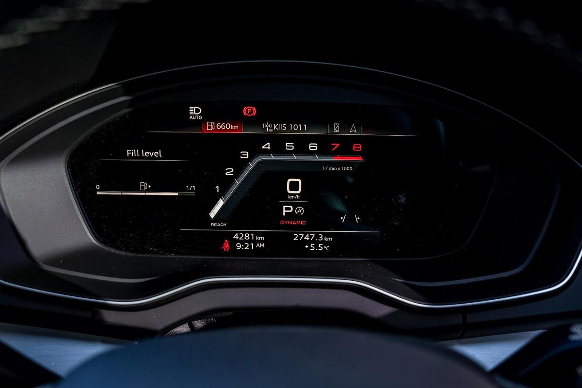 2024 Audi Q5 45 TFSI S line FY