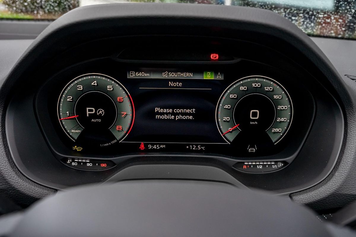 2025 Audi Q2 40 TFSI S line GA