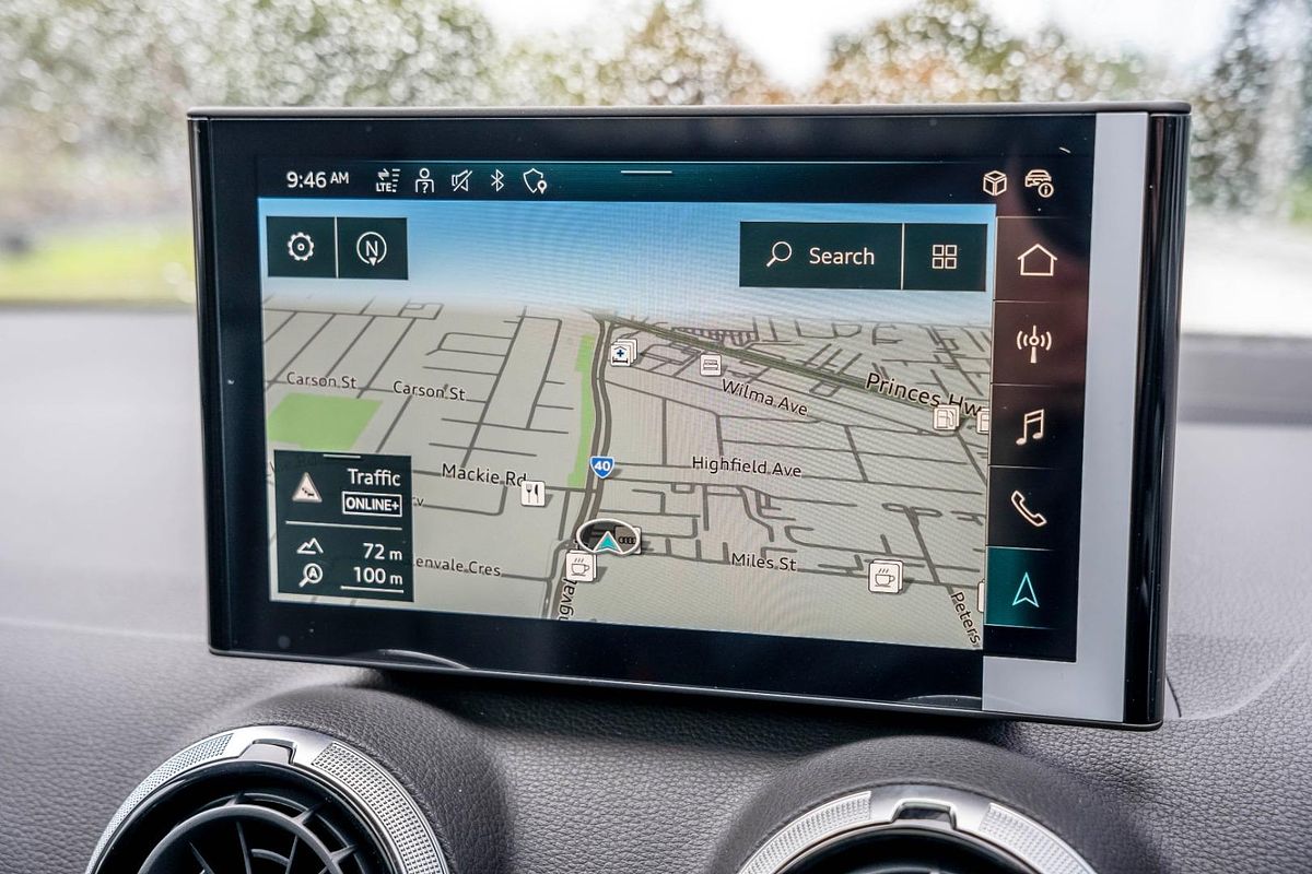 2025 Audi Q2 40 TFSI S line GA