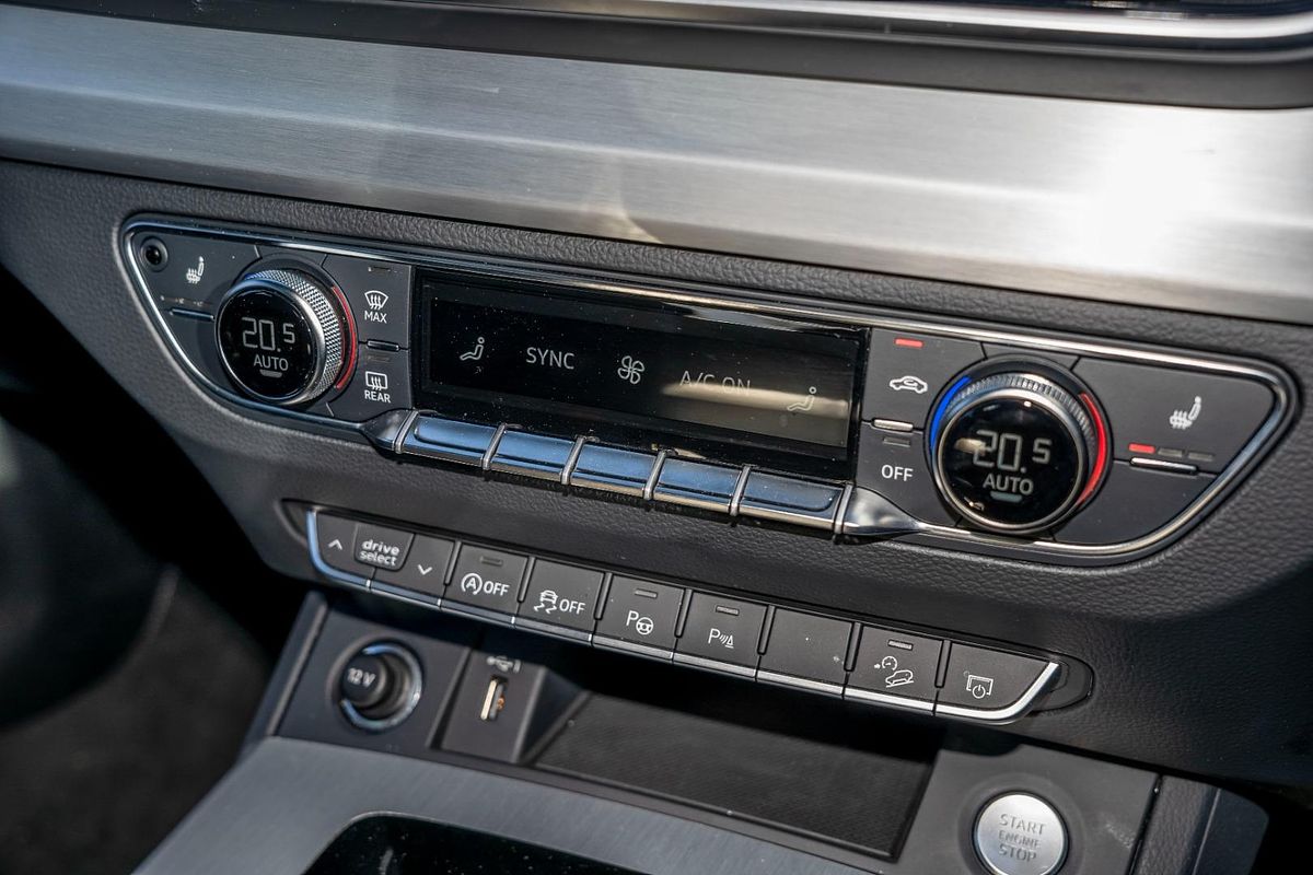 2024 Audi Q5 45 TFSI S line FY