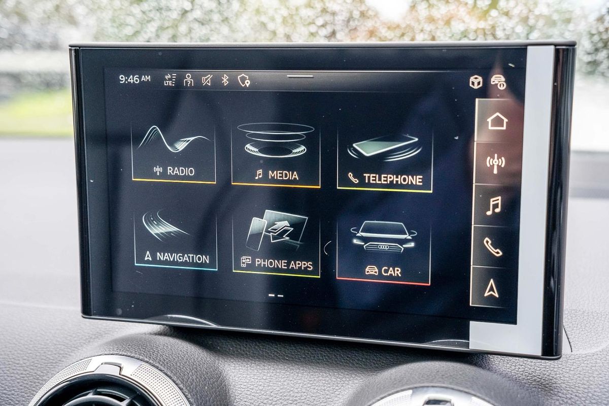 2025 Audi Q2 40 TFSI S line GA