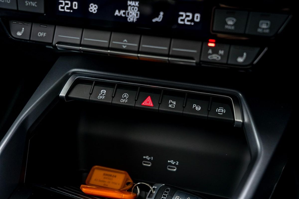 2025 Audi A3 35 TFSI S line GY