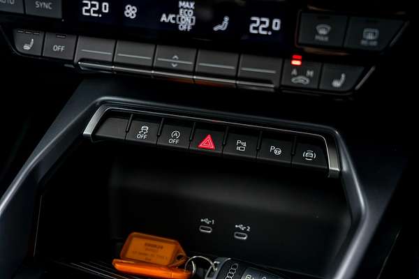 2025 Audi A3 35 TFSI S line GY