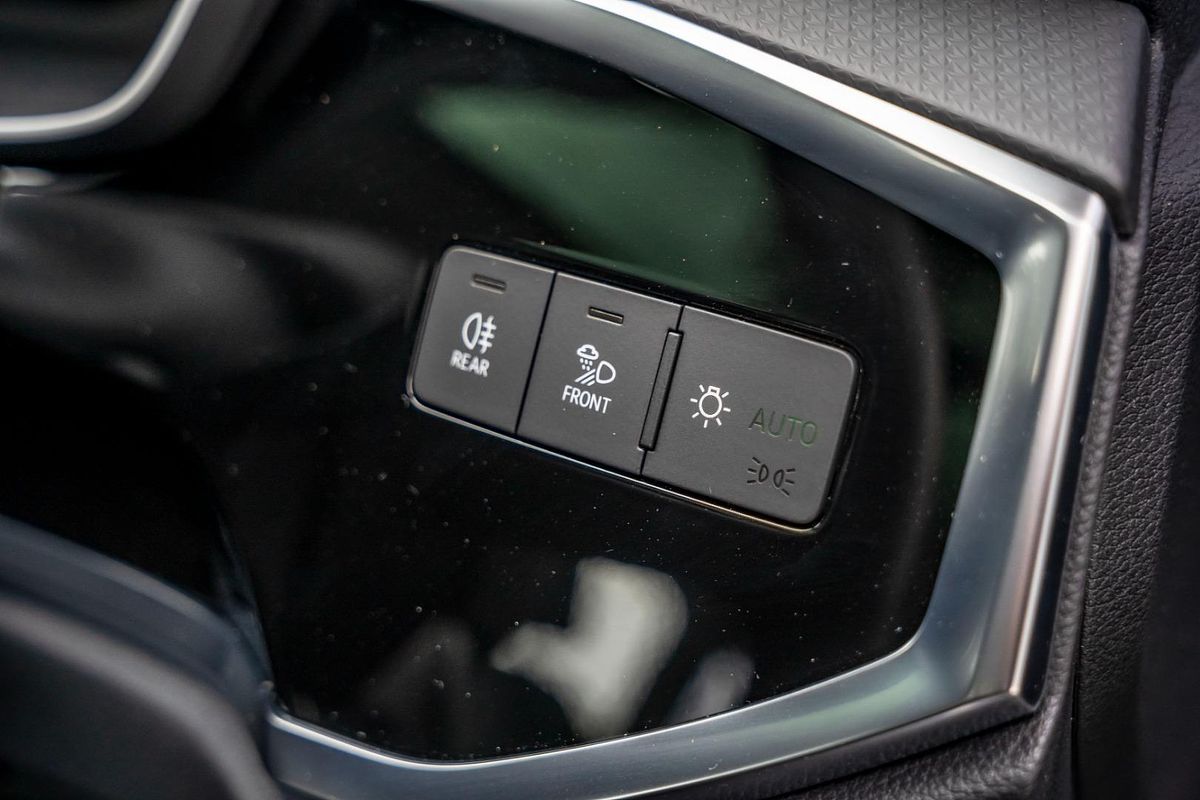 2025 Audi Q3 35 TFSI F3