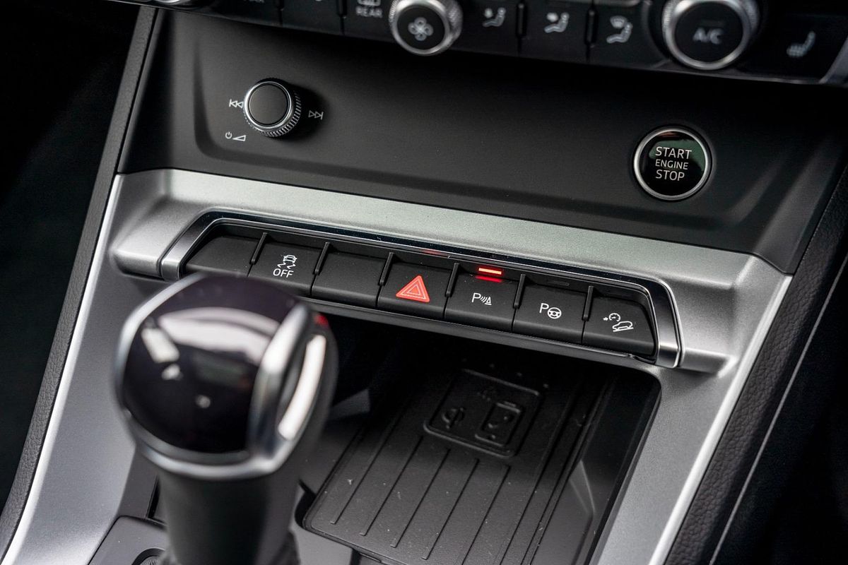 2025 Audi Q3 35 TFSI F3