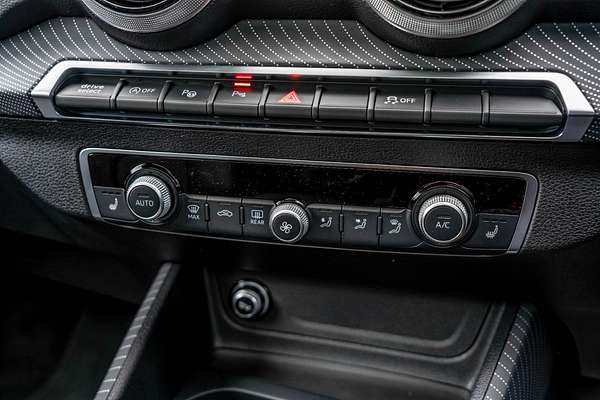 2025 Audi Q2 40 TFSI S line GA
