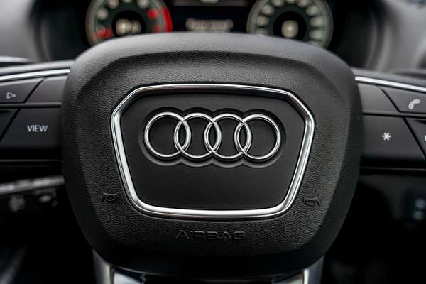 2025 Audi Q2 40 TFSI S line GA