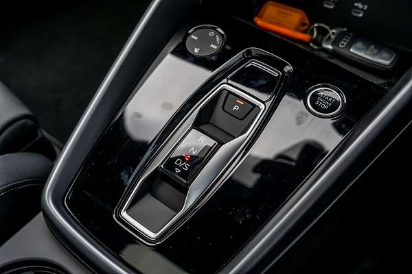 2025 Audi A3 35 TFSI S line GY