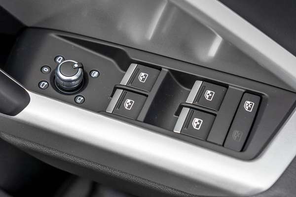 2025 Audi Q3 35 TFSI F3