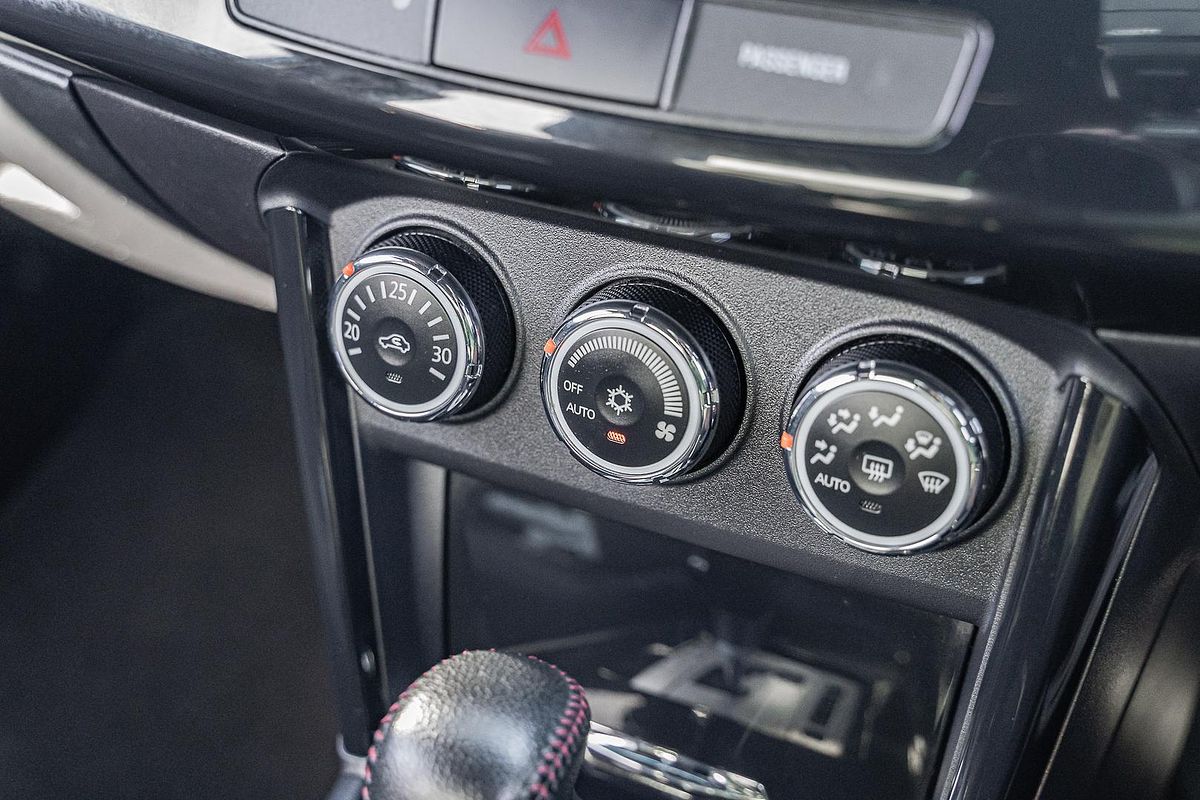 2017 Mitsubishi Lancer Black Edition CF