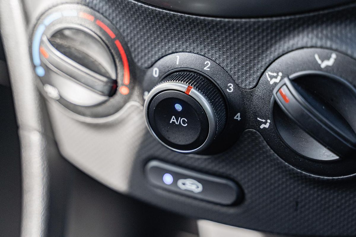 2018 Hyundai Accent Sport RB6