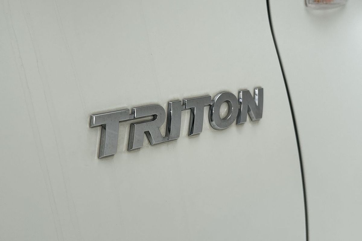 2019 Mitsubishi Triton GLX ADAS MR 4X4