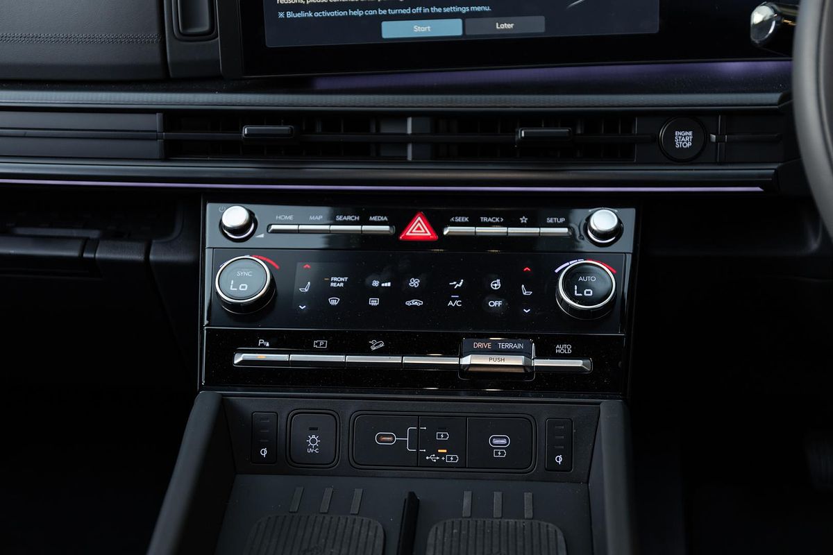 2025 Hyundai Santa Fe Calligraphy MX5.V1