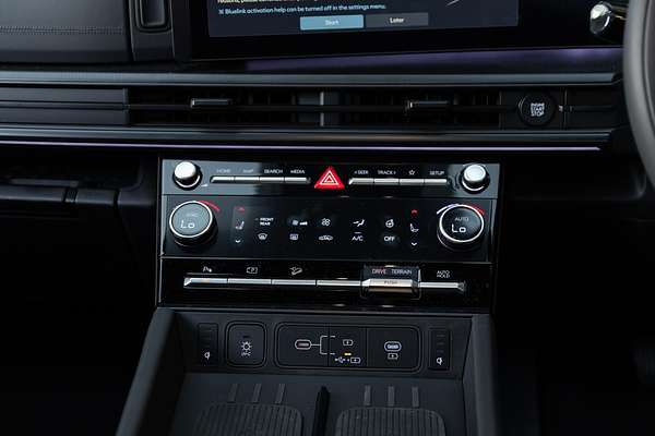 2025 Hyundai Santa Fe Calligraphy MX5.V1