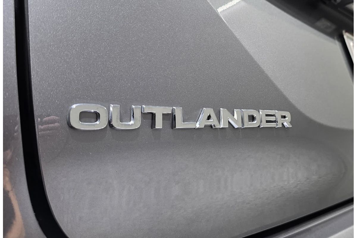 2022 Mitsubishi OUTLANDER OUTLANDER ASPIRE 7 SEAT (2WD) ZM2P46
