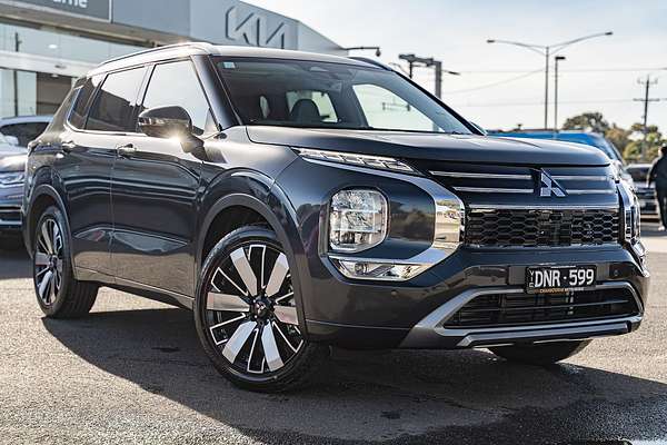 2025 Mitsubishi Outlander Exceed ZM