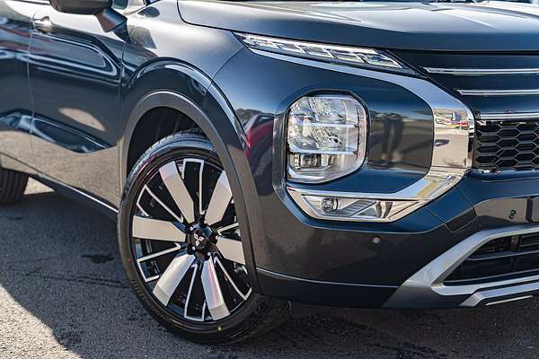 2025 Mitsubishi Outlander Exceed ZM