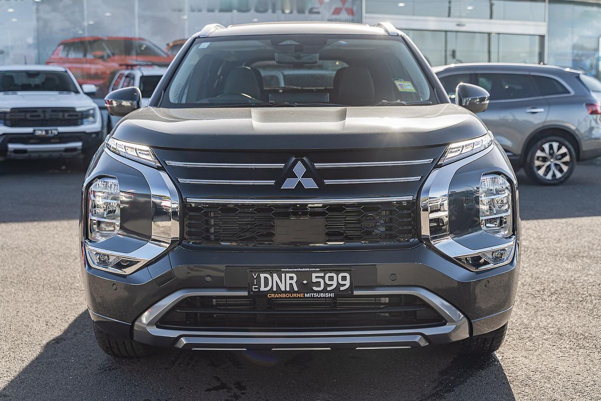 2025 Mitsubishi Outlander Exceed ZM