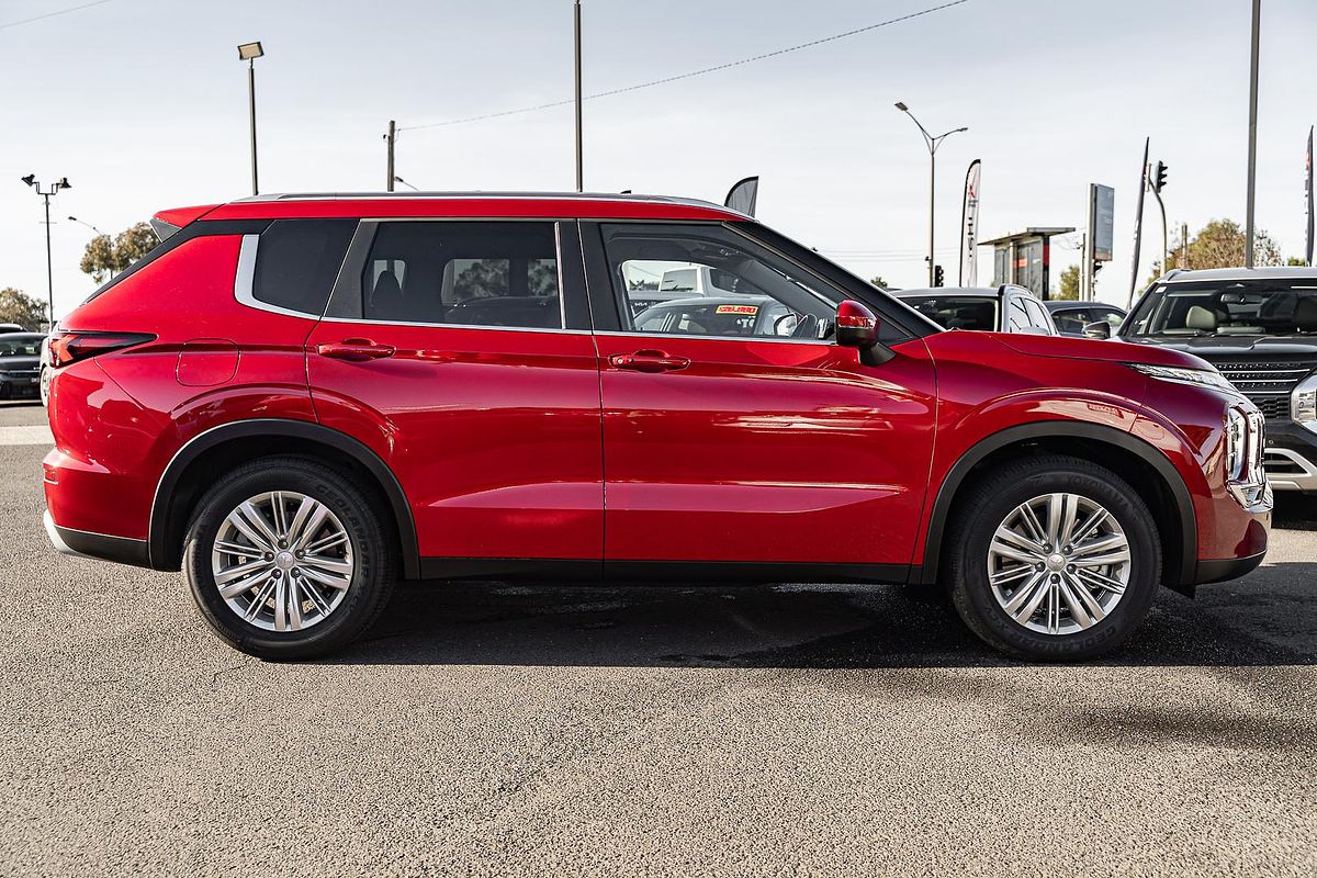 2025 Mitsubishi Outlander LS ZM