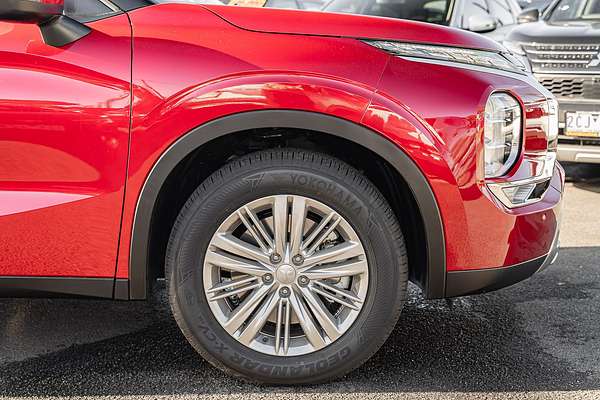 2025 Mitsubishi Outlander LS ZM