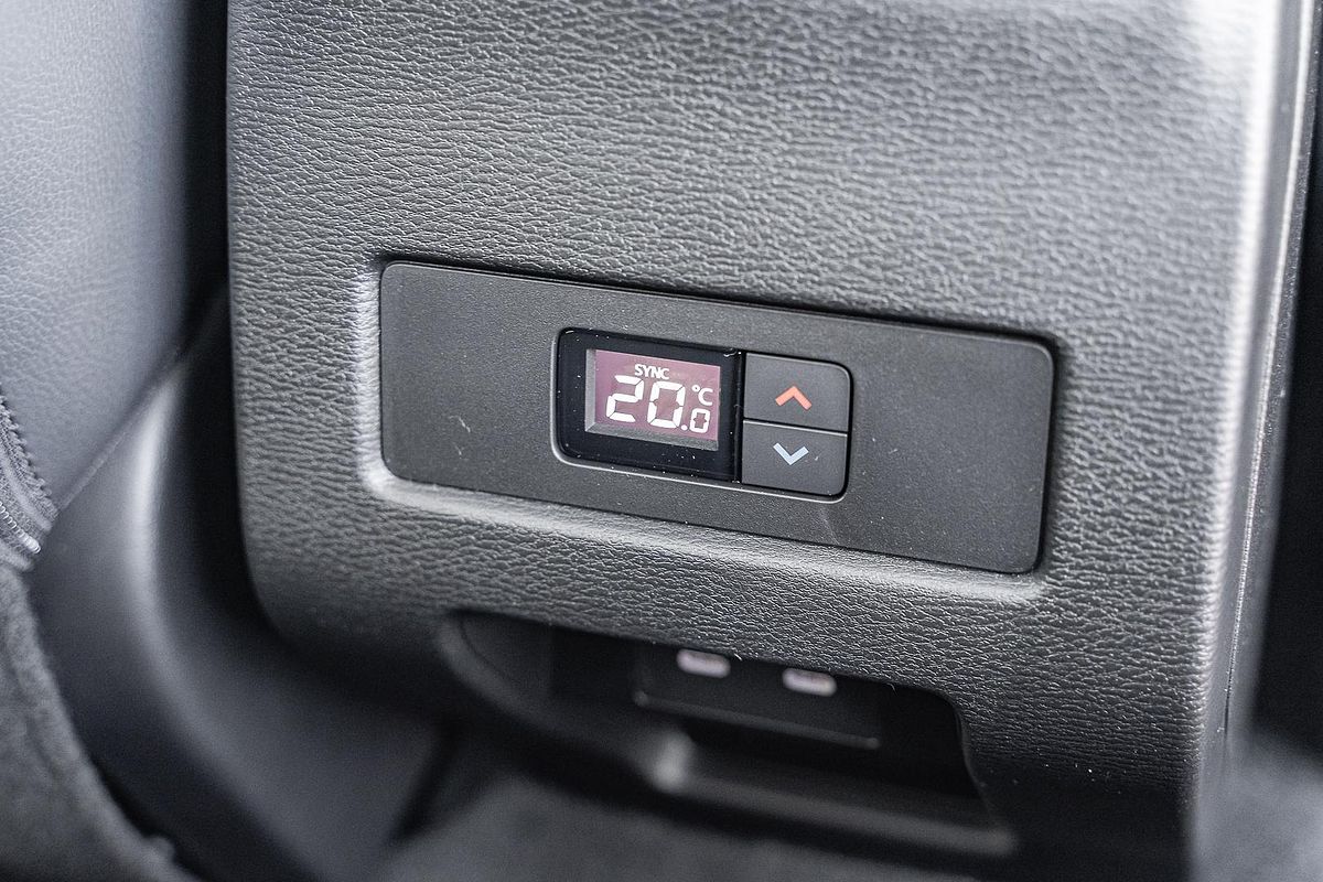 2025 Mitsubishi Outlander Exceed ZM