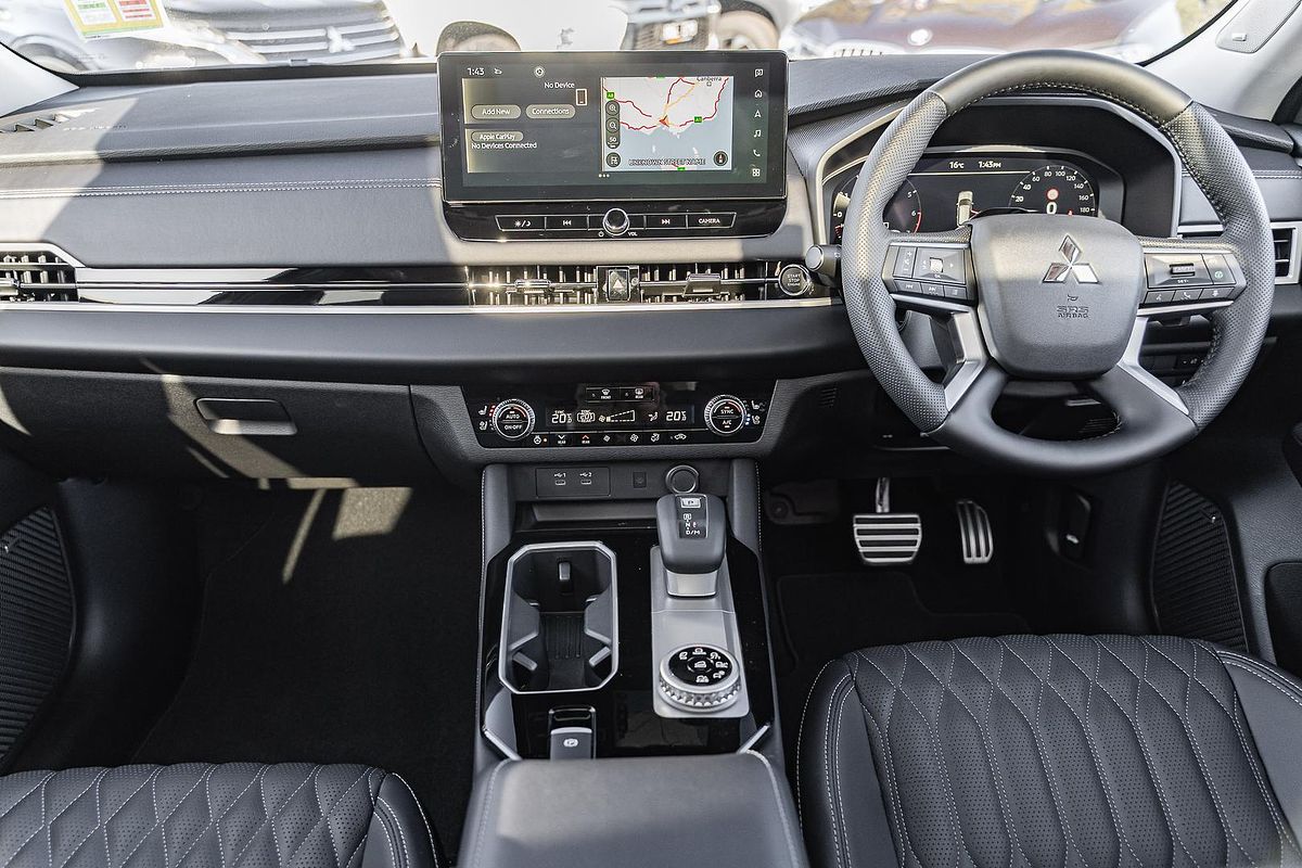 2025 Mitsubishi Outlander Exceed ZM