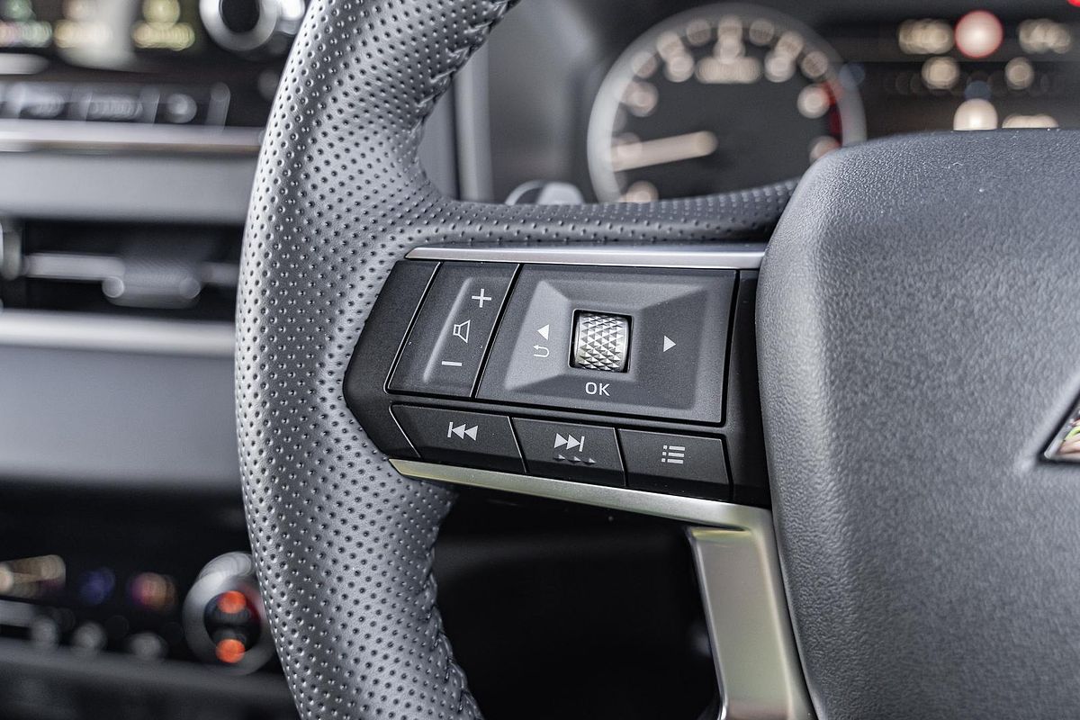 2025 Mitsubishi Outlander LS ZM