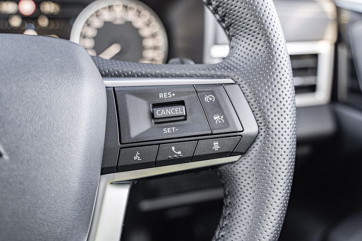 2025 Mitsubishi Outlander LS ZM