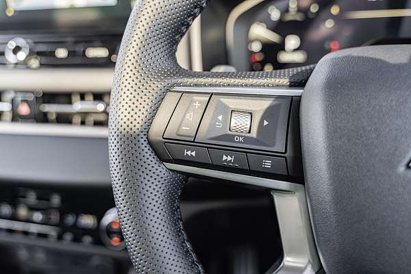2025 Mitsubishi Outlander Exceed ZM
