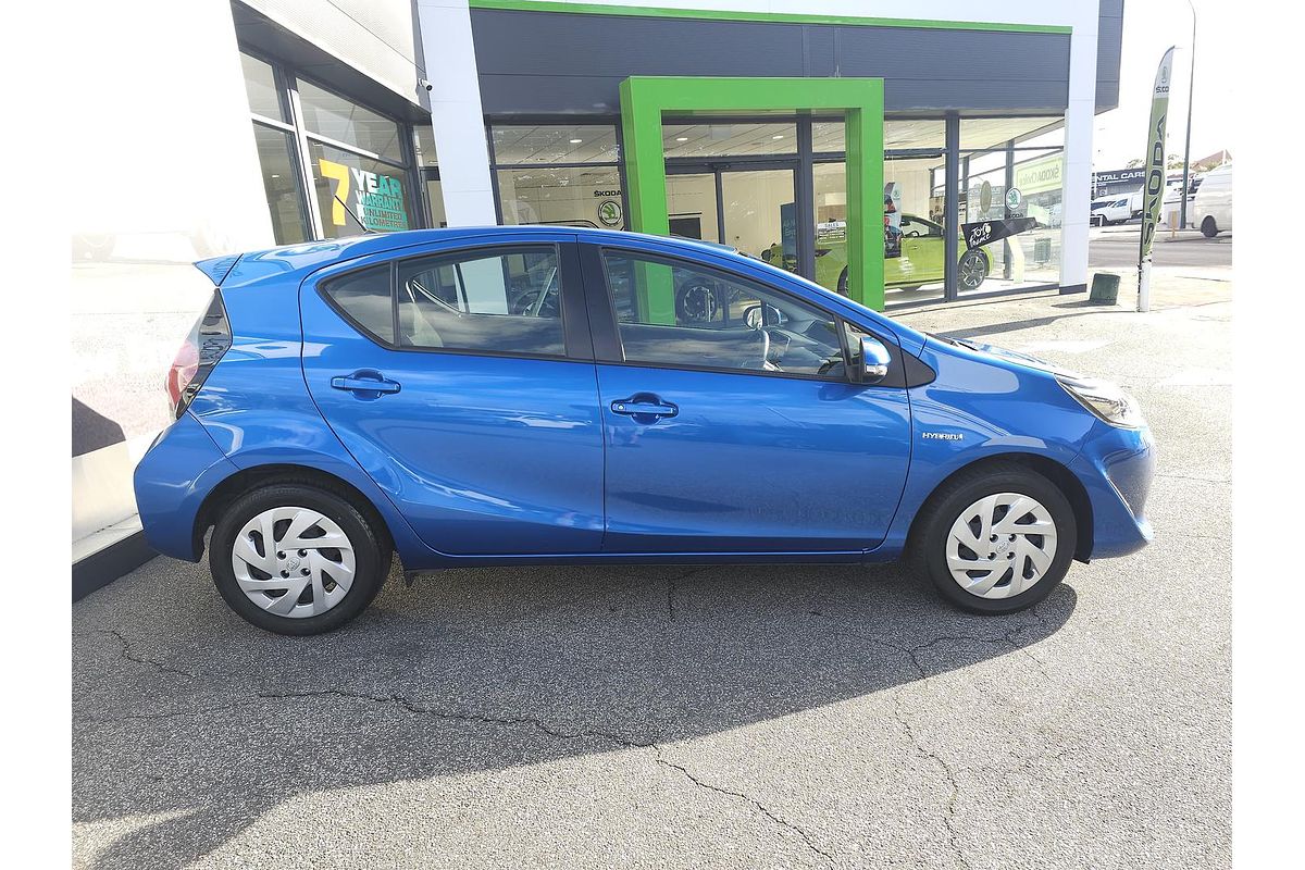 2019 Toyota Prius C NHP10R