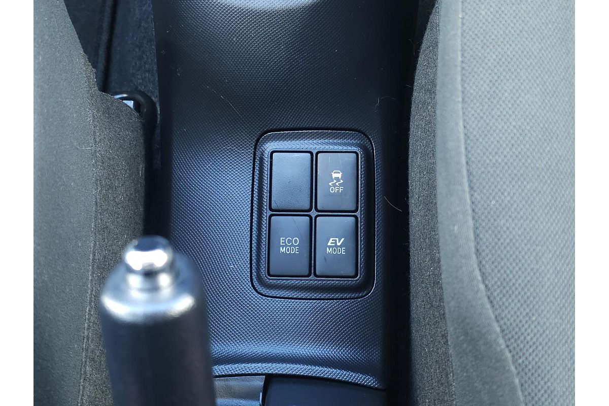 2019 Toyota Prius C NHP10R