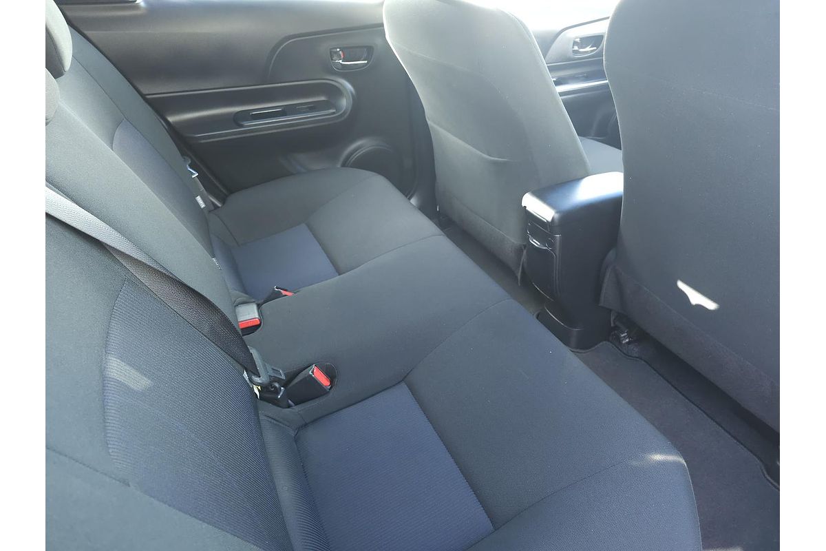 2019 Toyota Prius C NHP10R